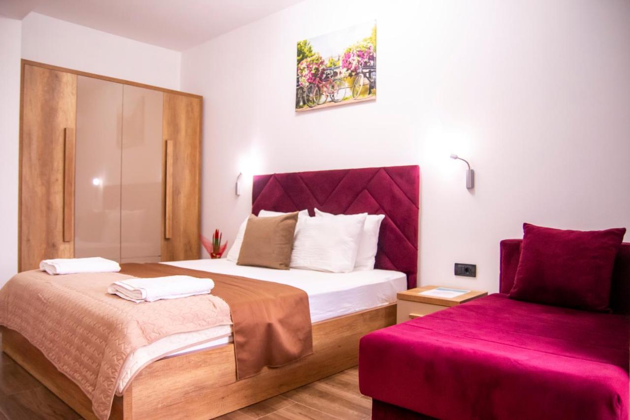 Hotel Lajka Luxury Ulcinj Exteriör bild