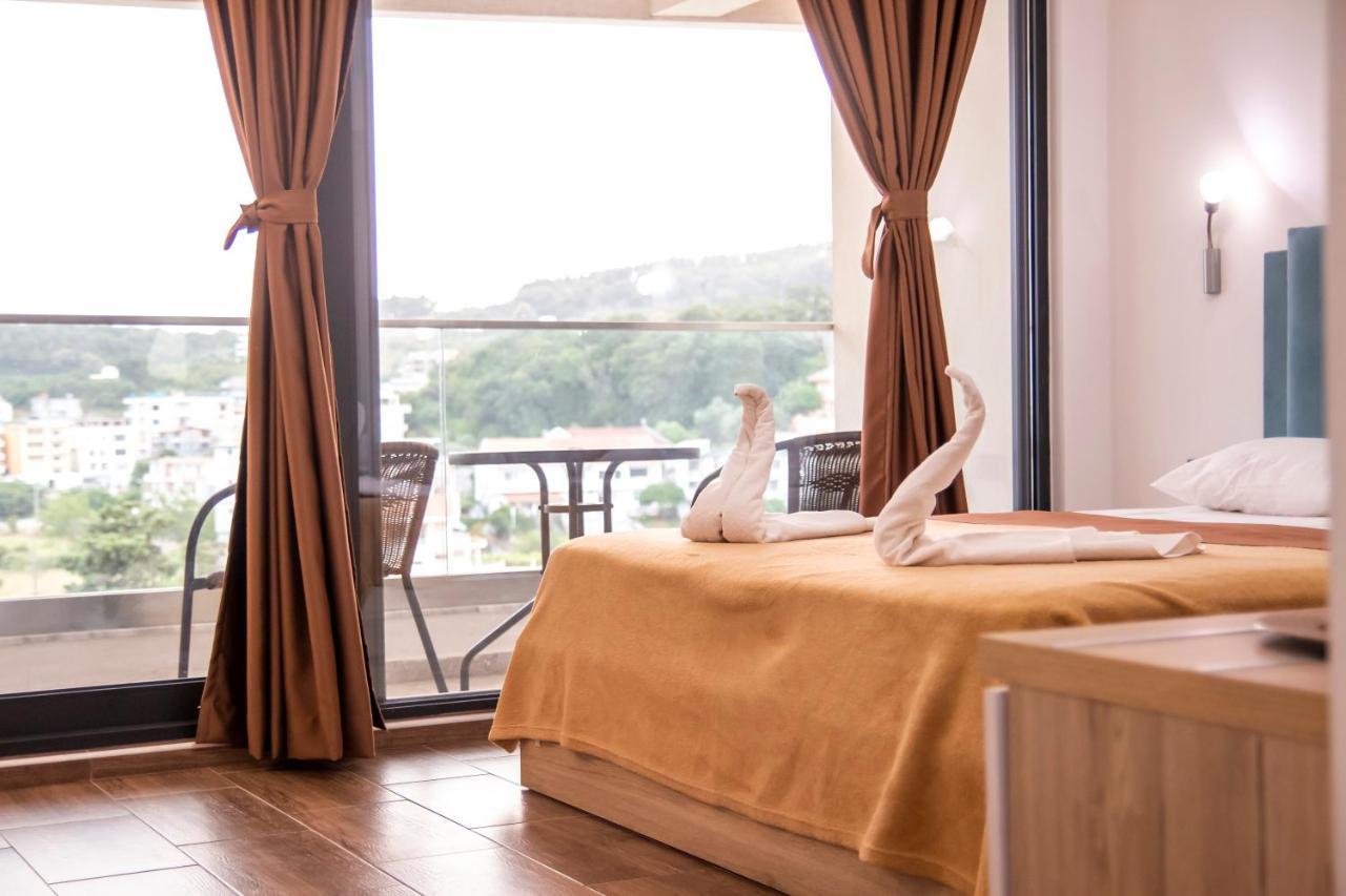 Hotel Lajka Luxury Ulcinj Exteriör bild