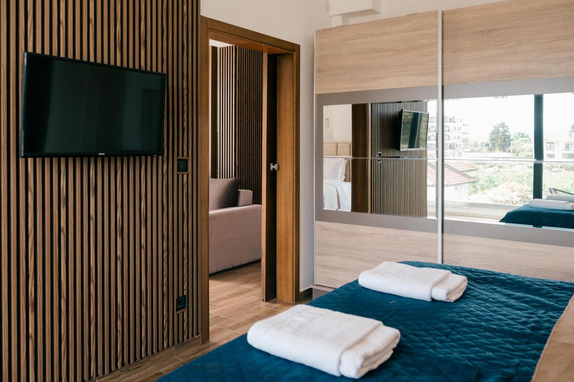Hotel Lajka Luxury Ulcinj Exteriör bild