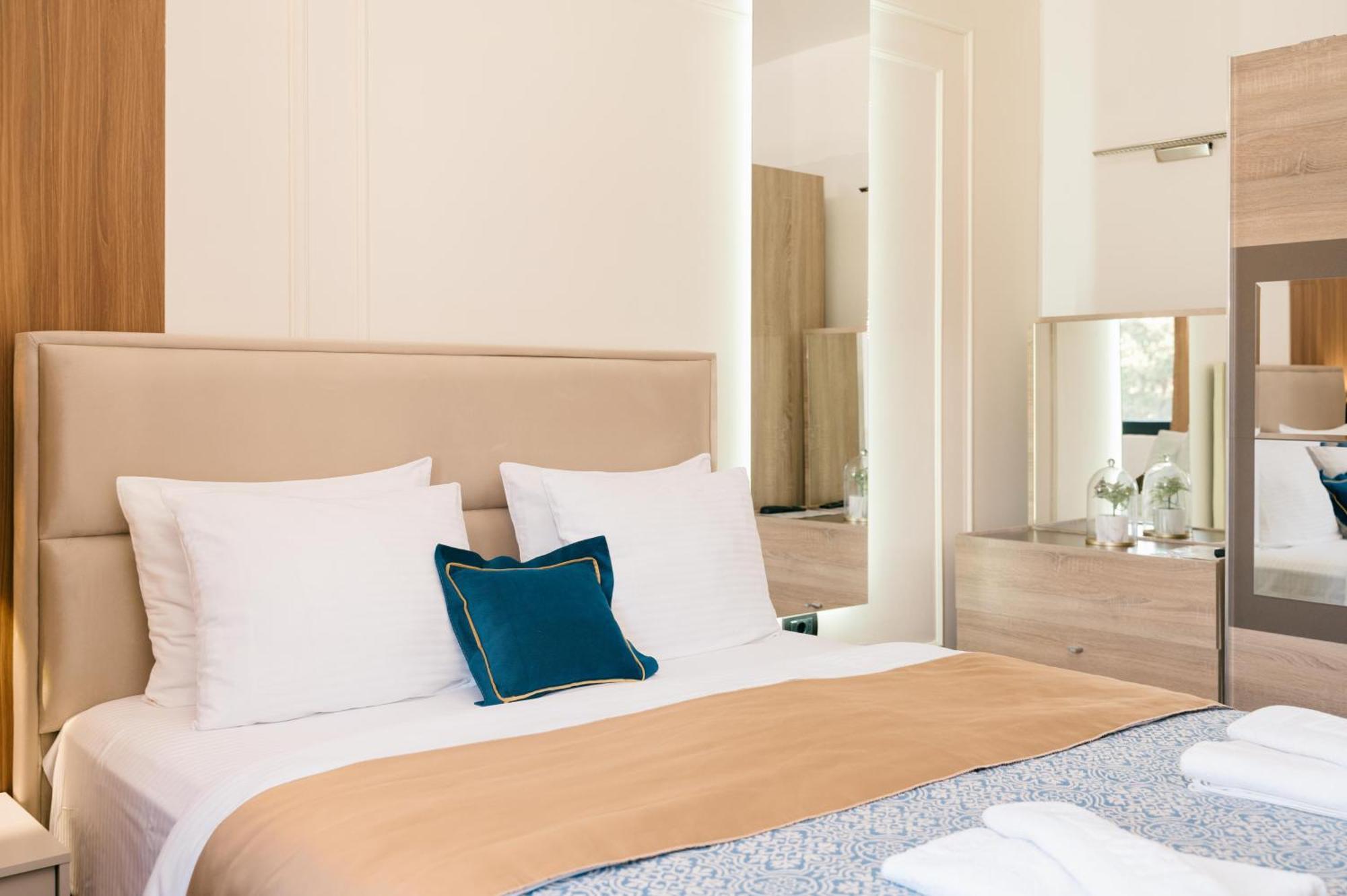 Hotel Lajka Luxury Ulcinj Exteriör bild