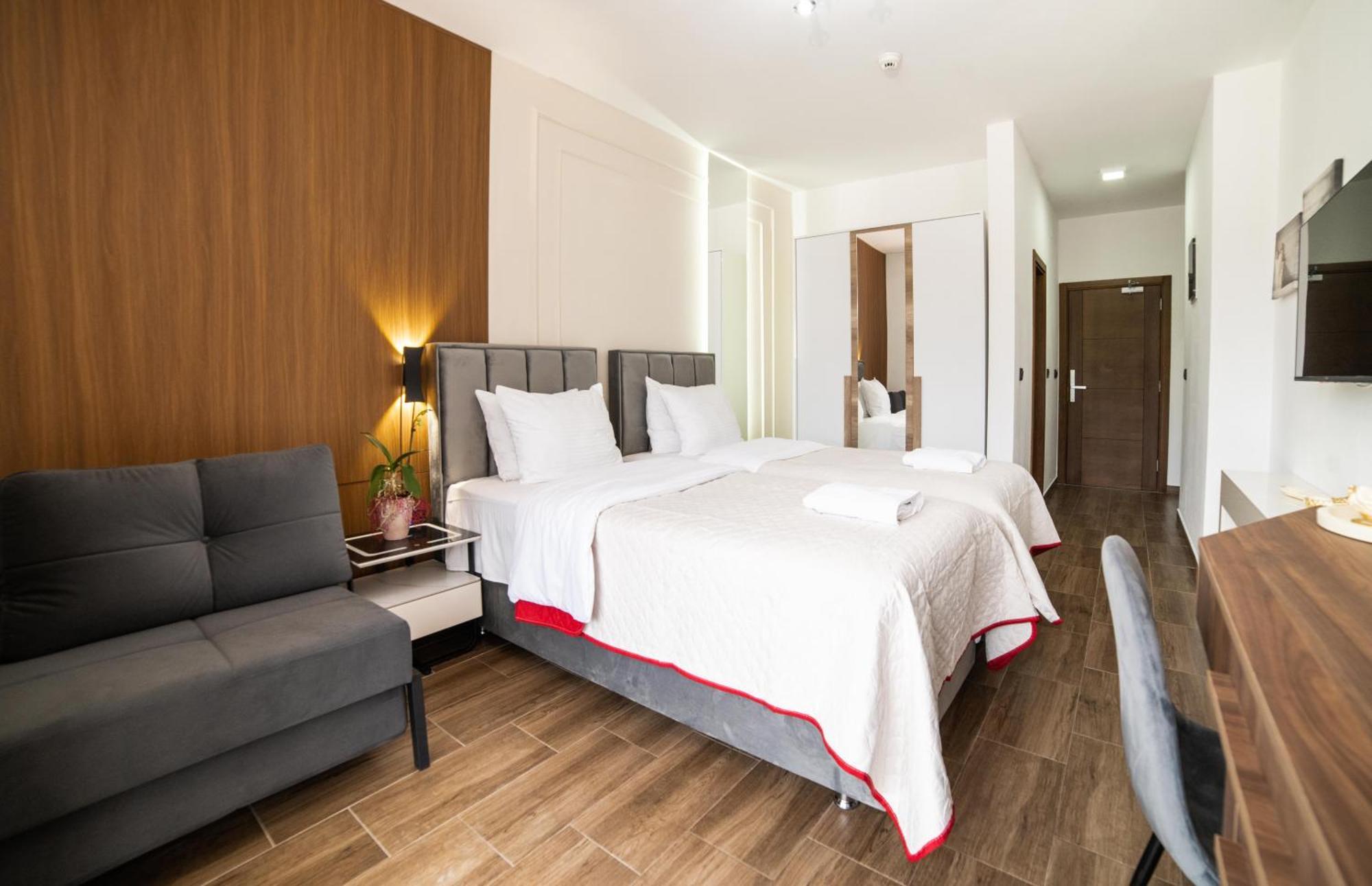 Hotel Lajka Luxury Ulcinj Exteriör bild